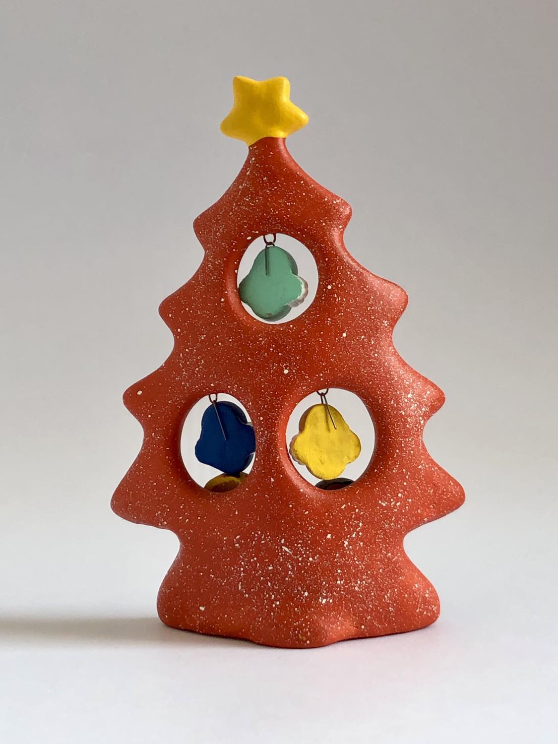 Nacimiento Andino en árbol rojo