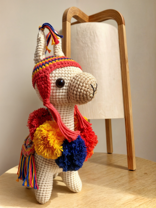 Llama decorativa amigarumi